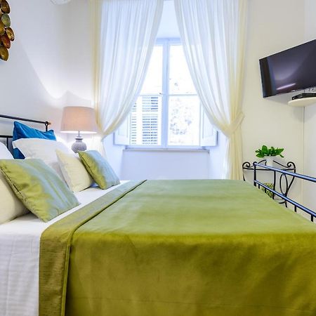 Guest House Flores Ragusa Esterno foto