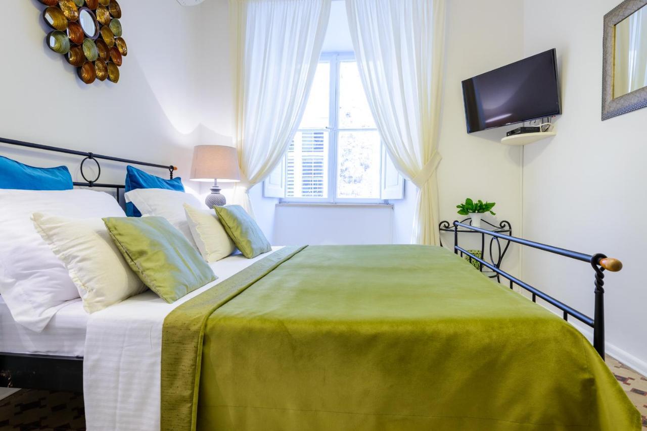 Guest House Flores Ragusa Esterno foto