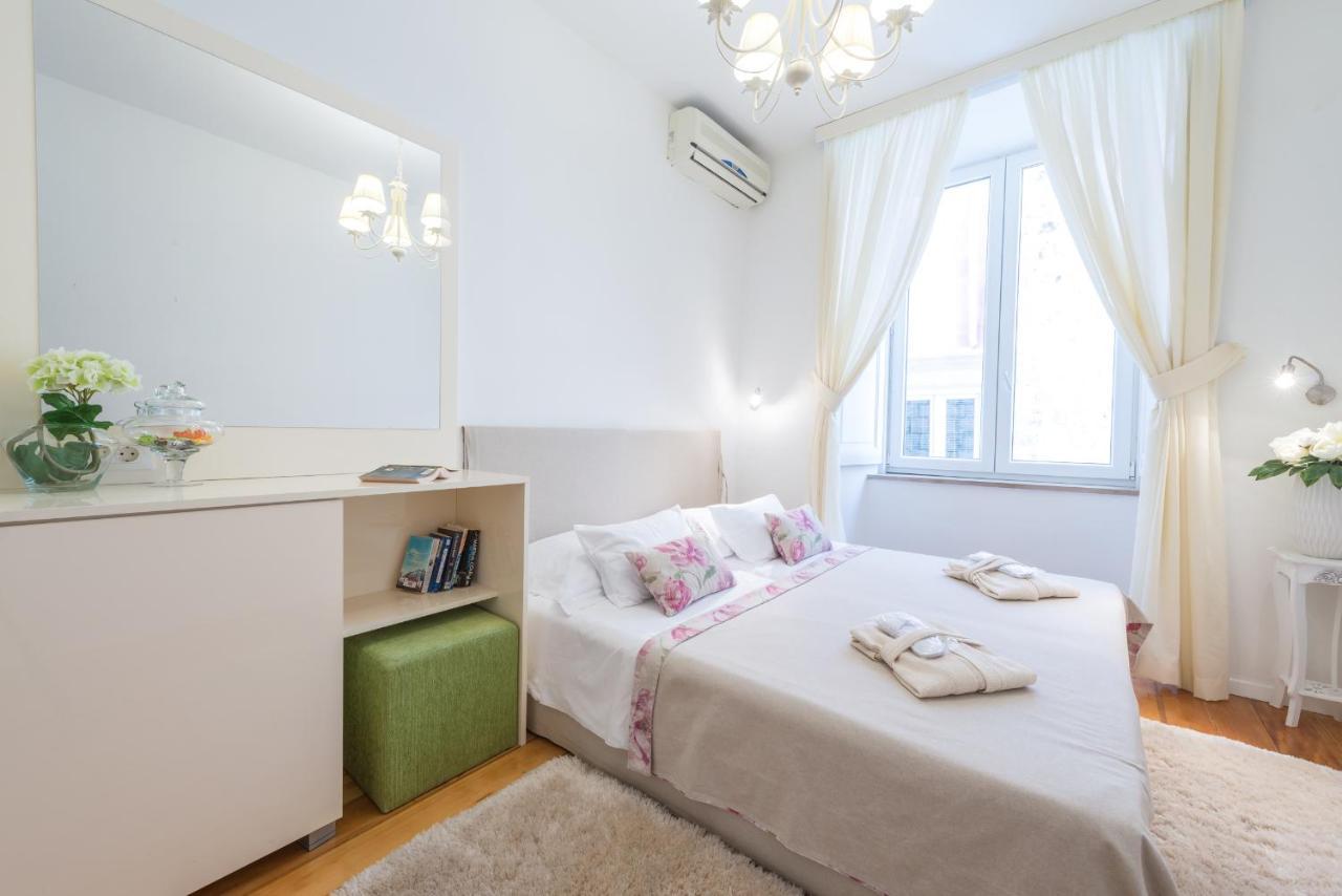 Guest House Flores Ragusa Esterno foto