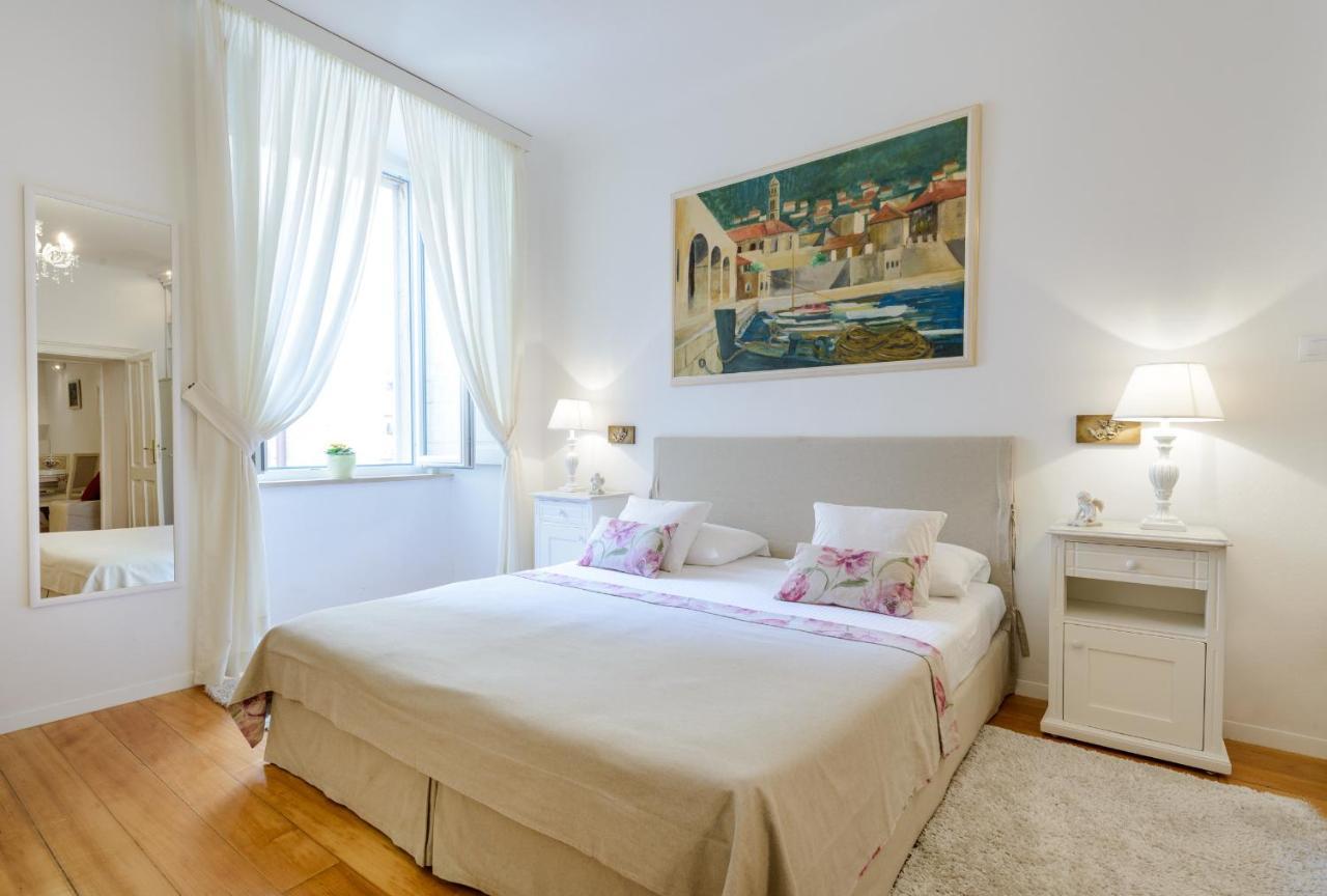 Guest House Flores Ragusa Esterno foto